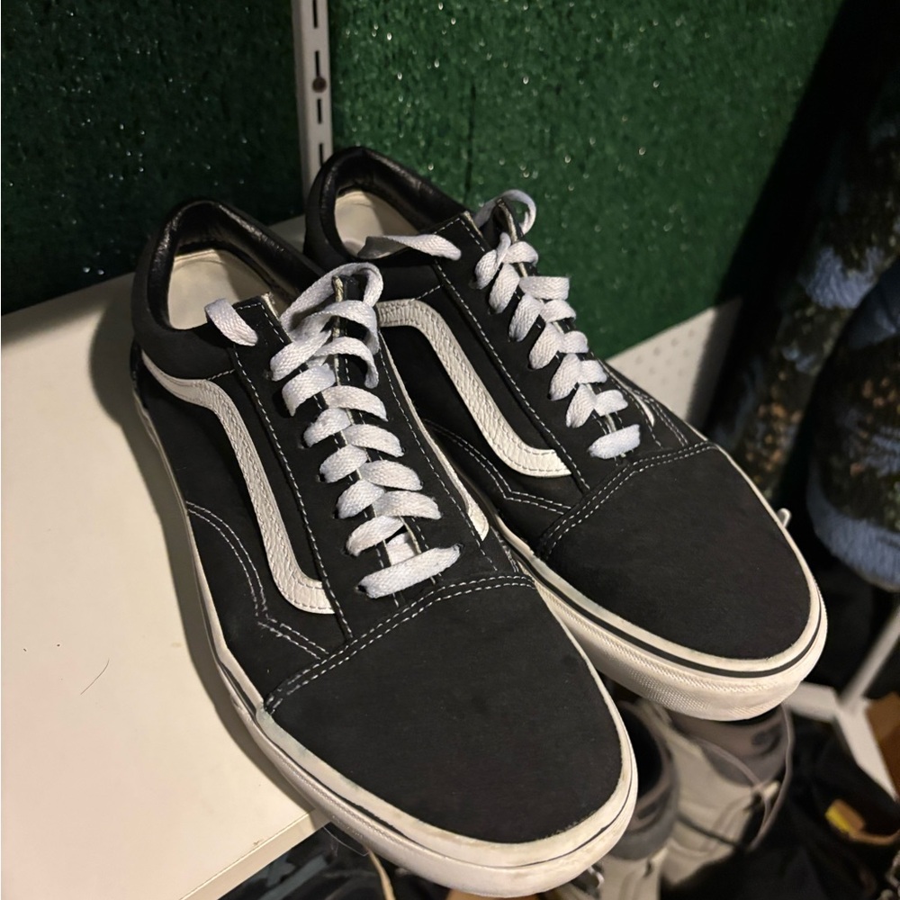Vans Black and White Old Skool Sneakers.  Size: 9 MEN or 10.5 WOMEN